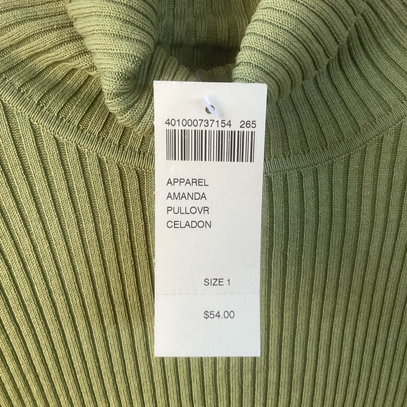 Chico’s Design Apparel Amanda L/S Turtleneck Pullover Celadon Green; NWT; M/8 - Picture 7 of 10